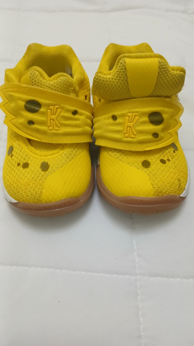 Nike Kyrie Low 2 Spongebob Toddler Shoes Yellow - photo 4