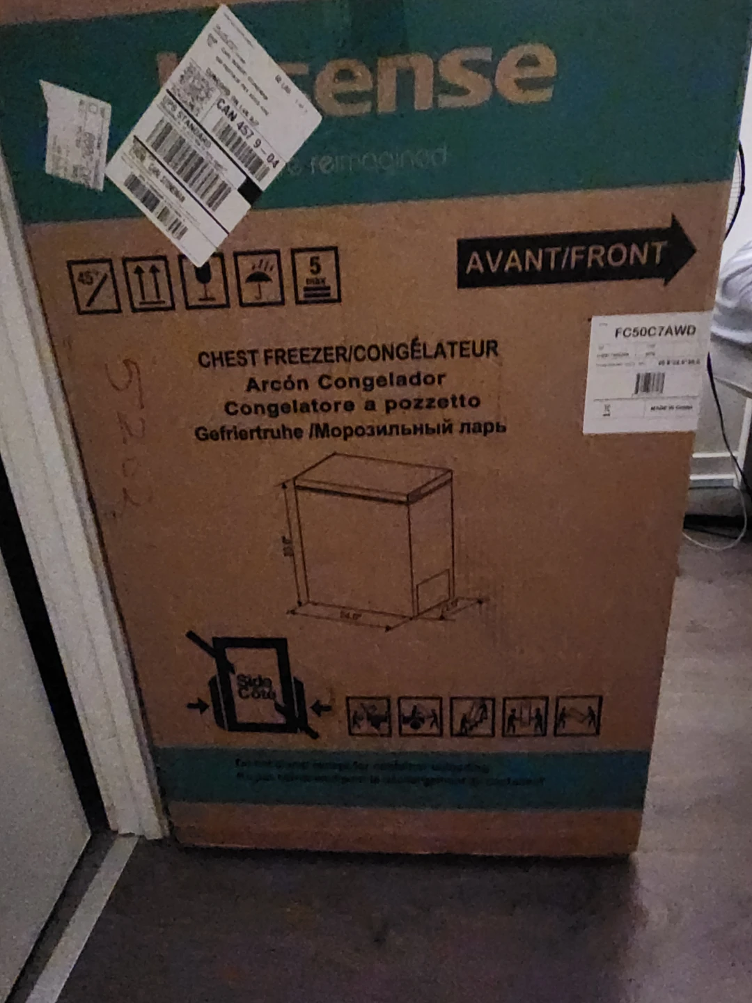 New in box msrp $239.99 Hisense FC50C7AWD Chest Freezer