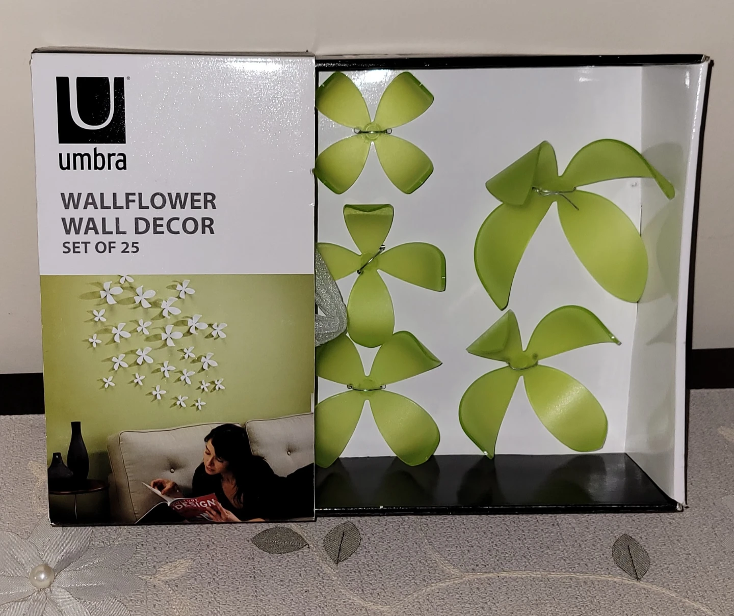 🏆 Umbra Wallflower Wall Decor Set of 25