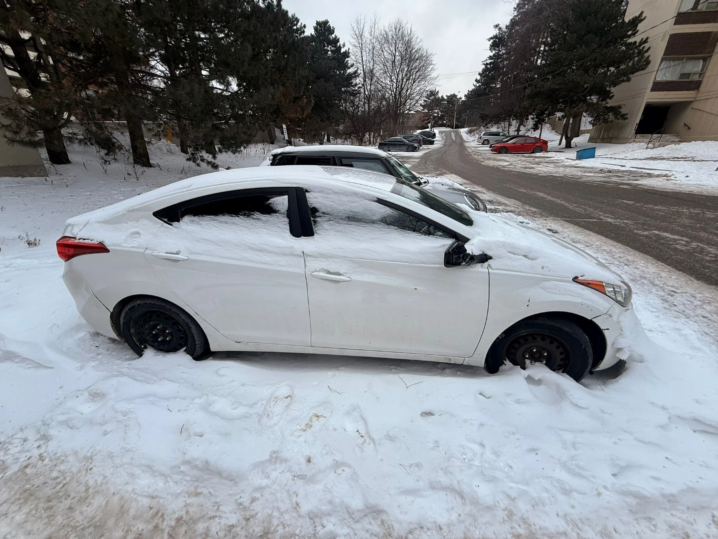 FREE — 2013 Hyundai Elantra (MUST BE TOWED OR YOU A MECHANIC) - photo 2