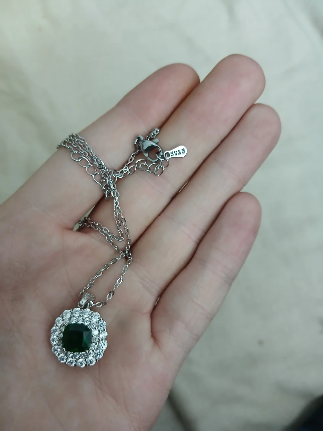 925 Silver And Synthetic Emerald Necklace - photo 4