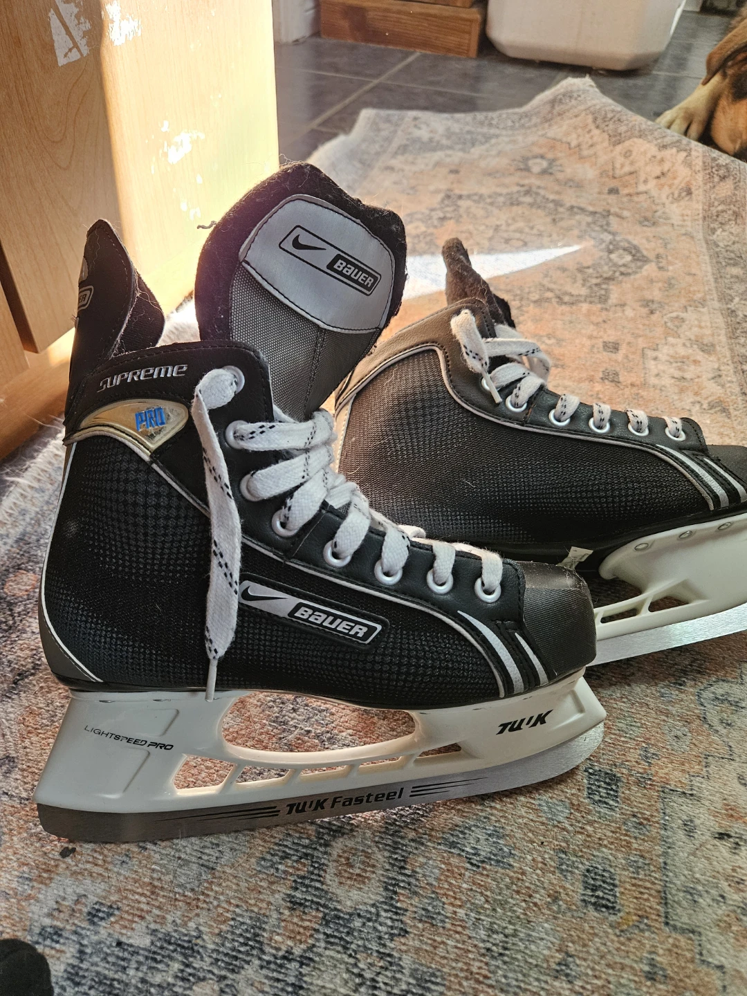 Hockey skates size 6