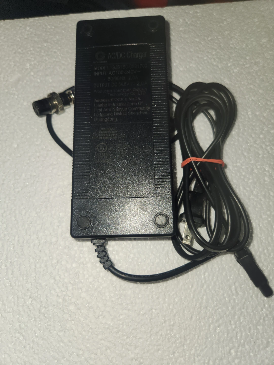 AC/DC Charger 54.6V 2.0A - photo 3
