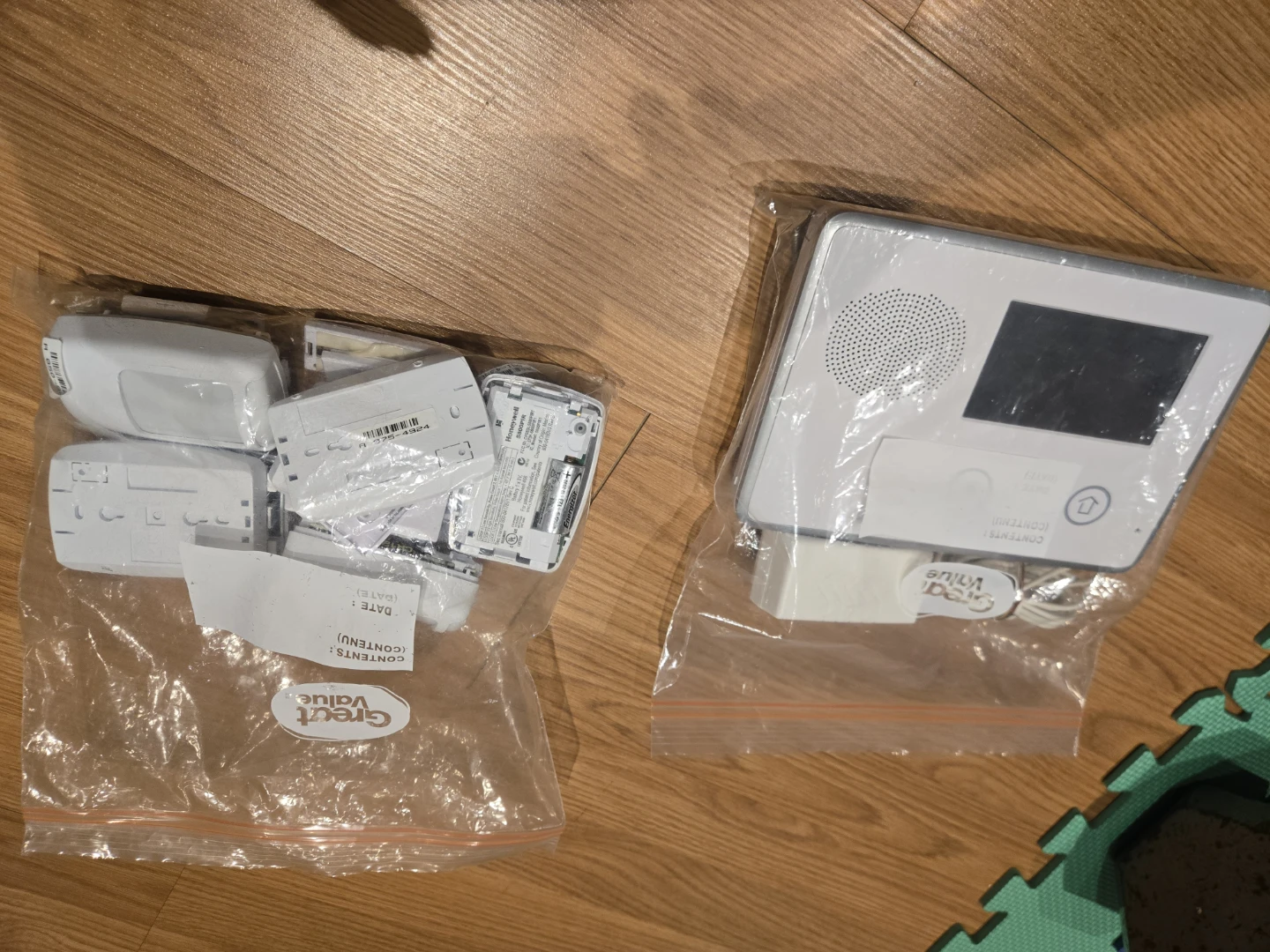 🏆Vivint Smart Home Security System Panel and Sensors - photo 2