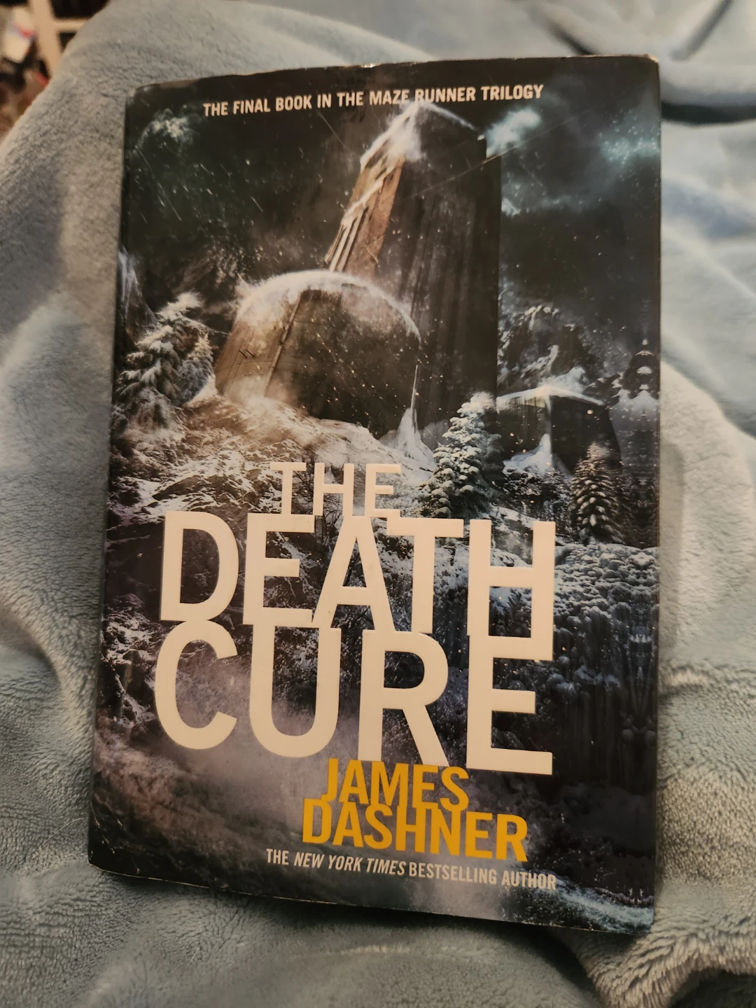 The Death Cure by James Dashner (Maze Runner Trilogy)