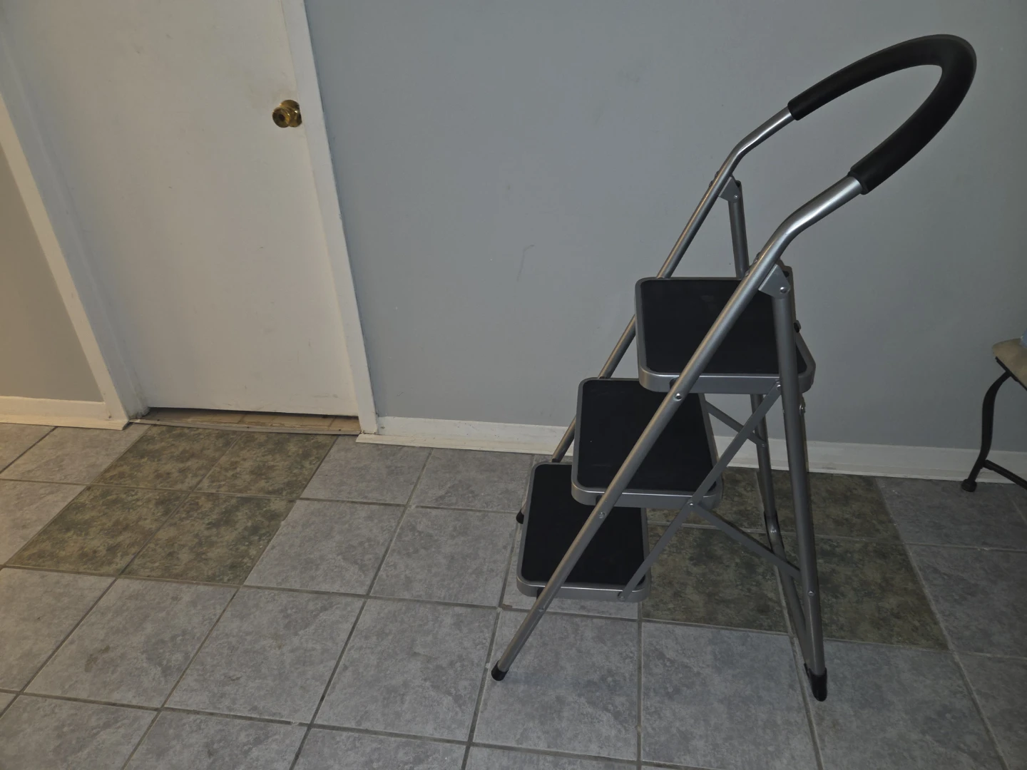 3-Step Folding Step Ladder