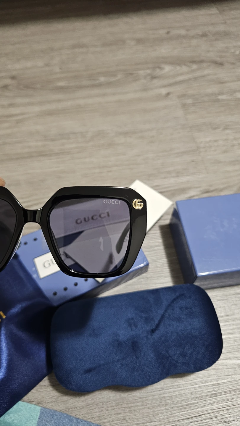 Gucci Sunglasses - photo 2