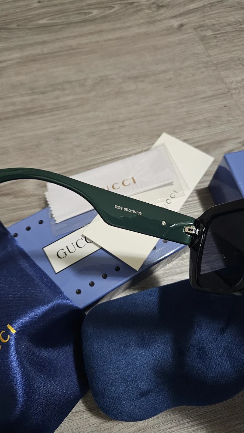 Gucci Sunglasses - photo 3