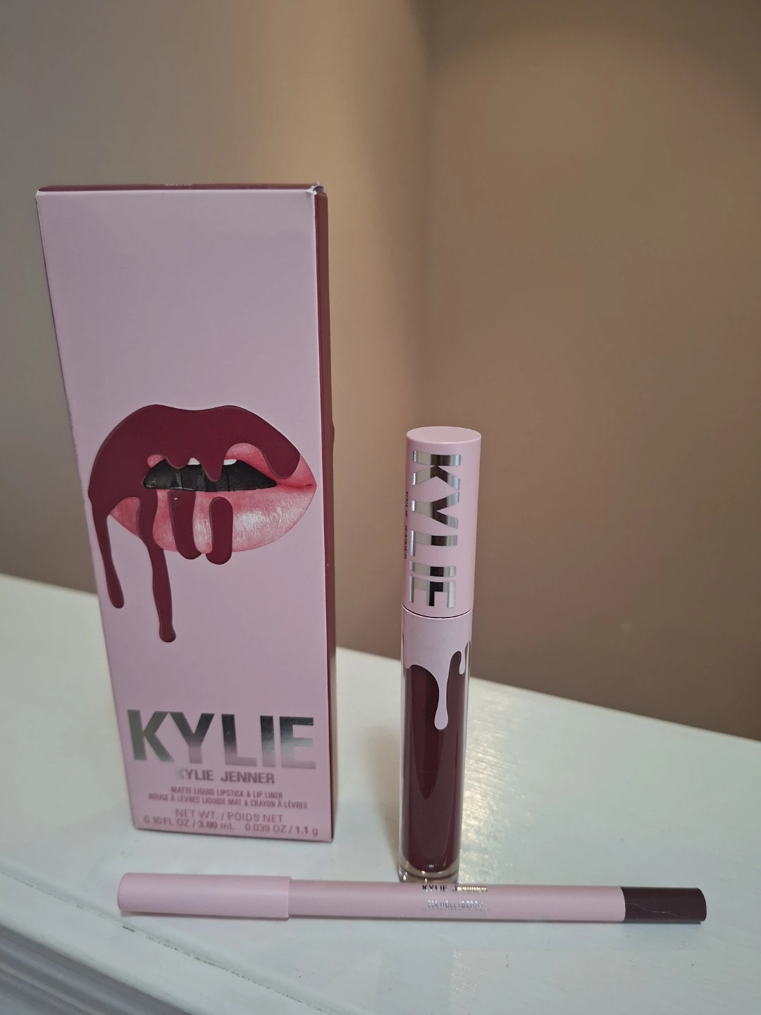 Kylie Cosmetics Matte Liquid Lipstick & Liner Kit - Hollyberry