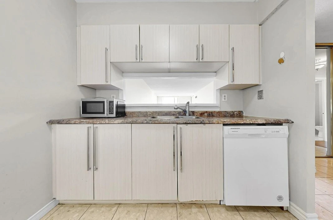 Condo for rent in Pickering - photo 5