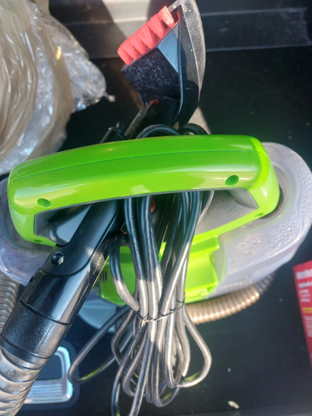 Bissell Little Green Portable Carpet Cleaner - photo 3