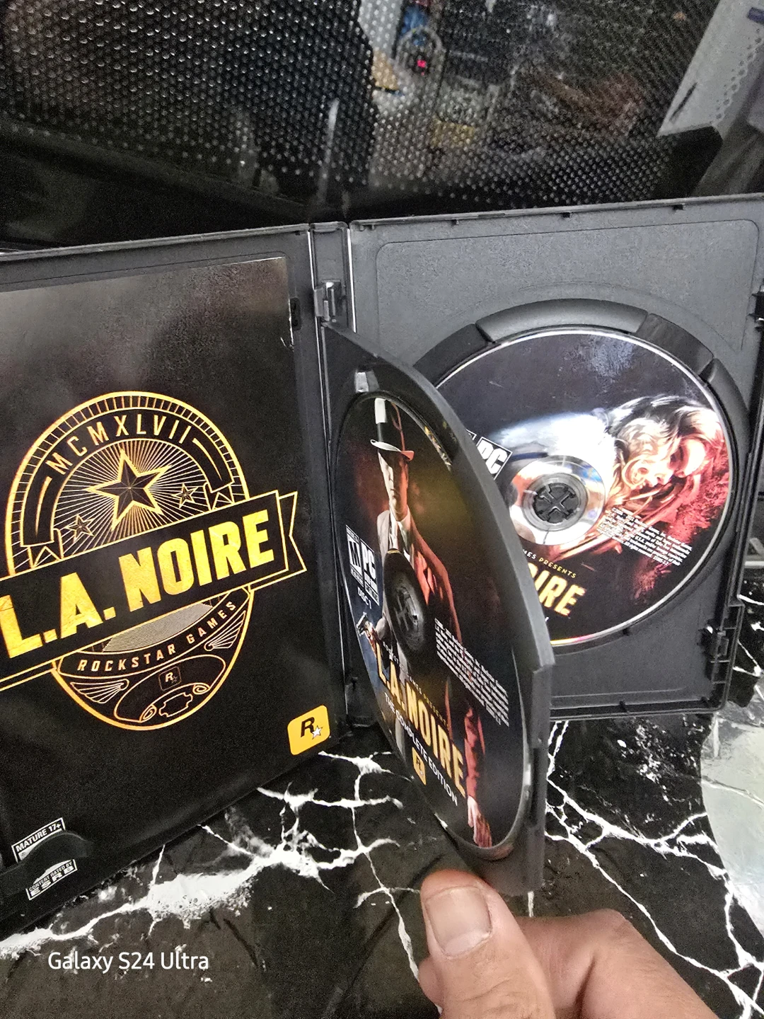 🏆 L.A. Noire The Complete Edition PC/ DVD Video Game 2-Disc Set - photo 2