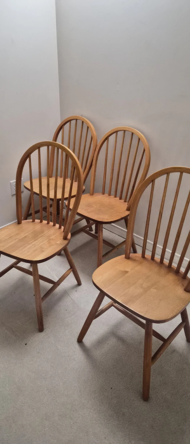 Set of 4 Wooden Dining Chairs - photo 2