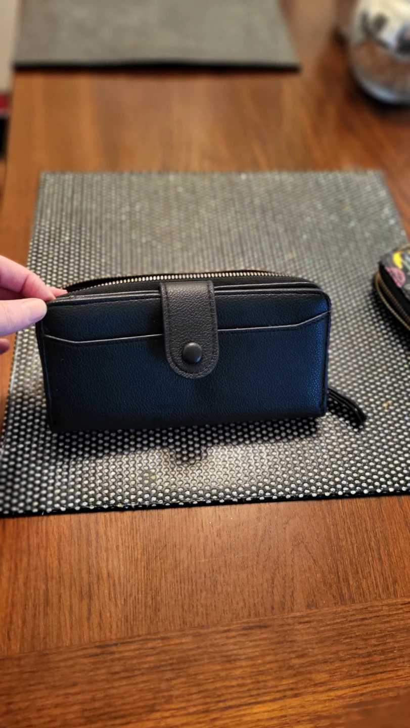 Black Bifold Zip Around Wallet