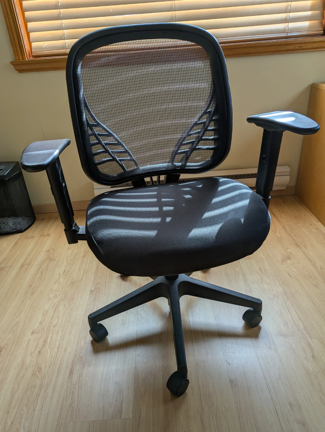 Office Chair - photo 2