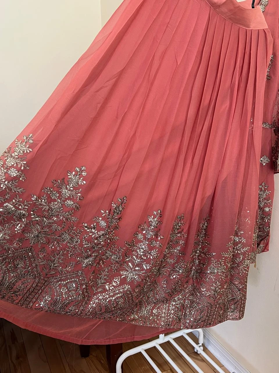 Beautiful skirt - photo 2