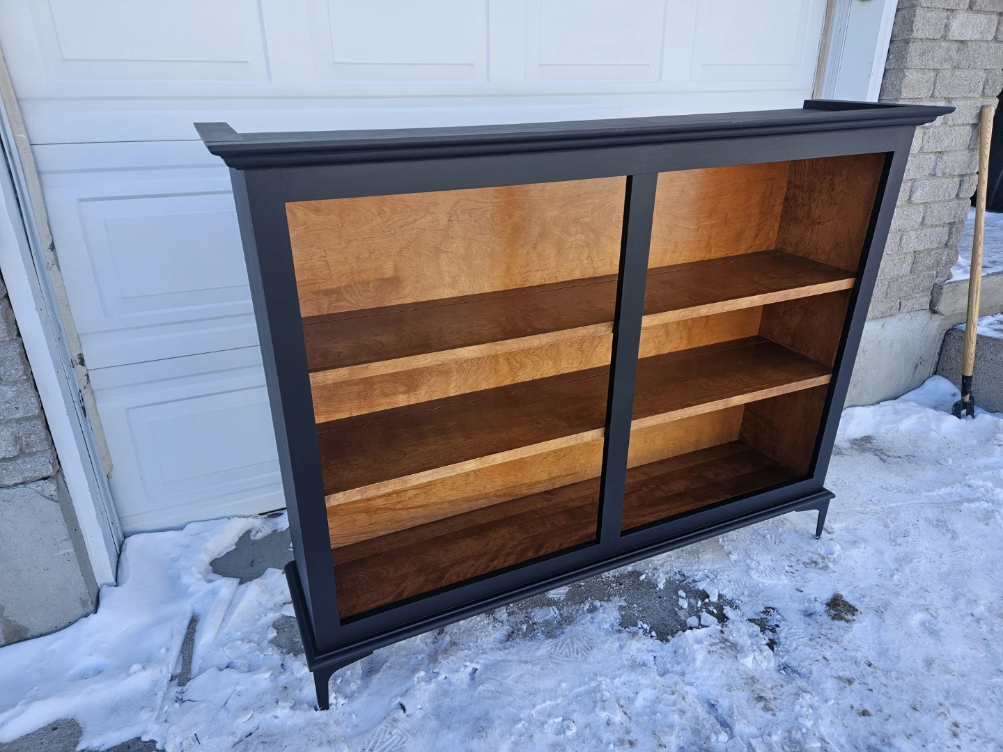 Black and Wood Display shelf - photo 2