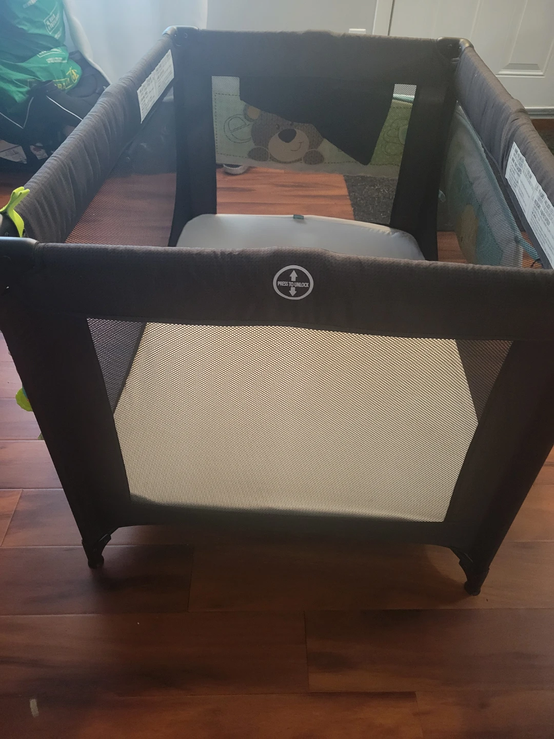Pamo Babe Playard / Pack n Play with mattrass - photo 2