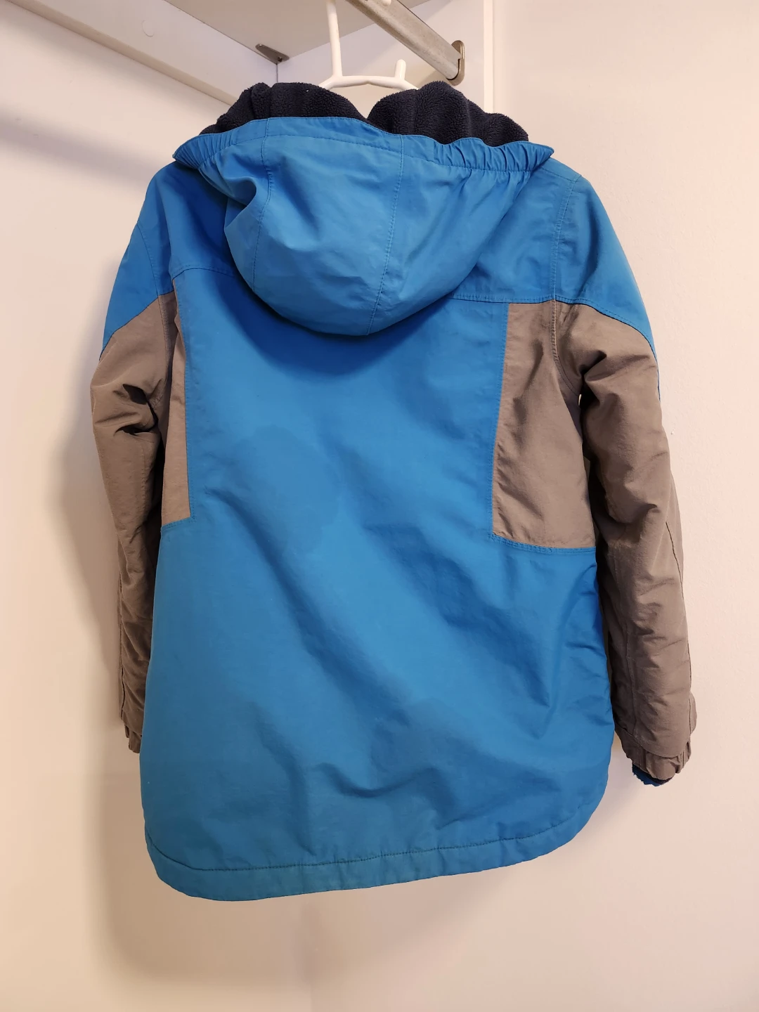 Lands' End Waterproof Jacket - Youth 10-12 - photo 3
