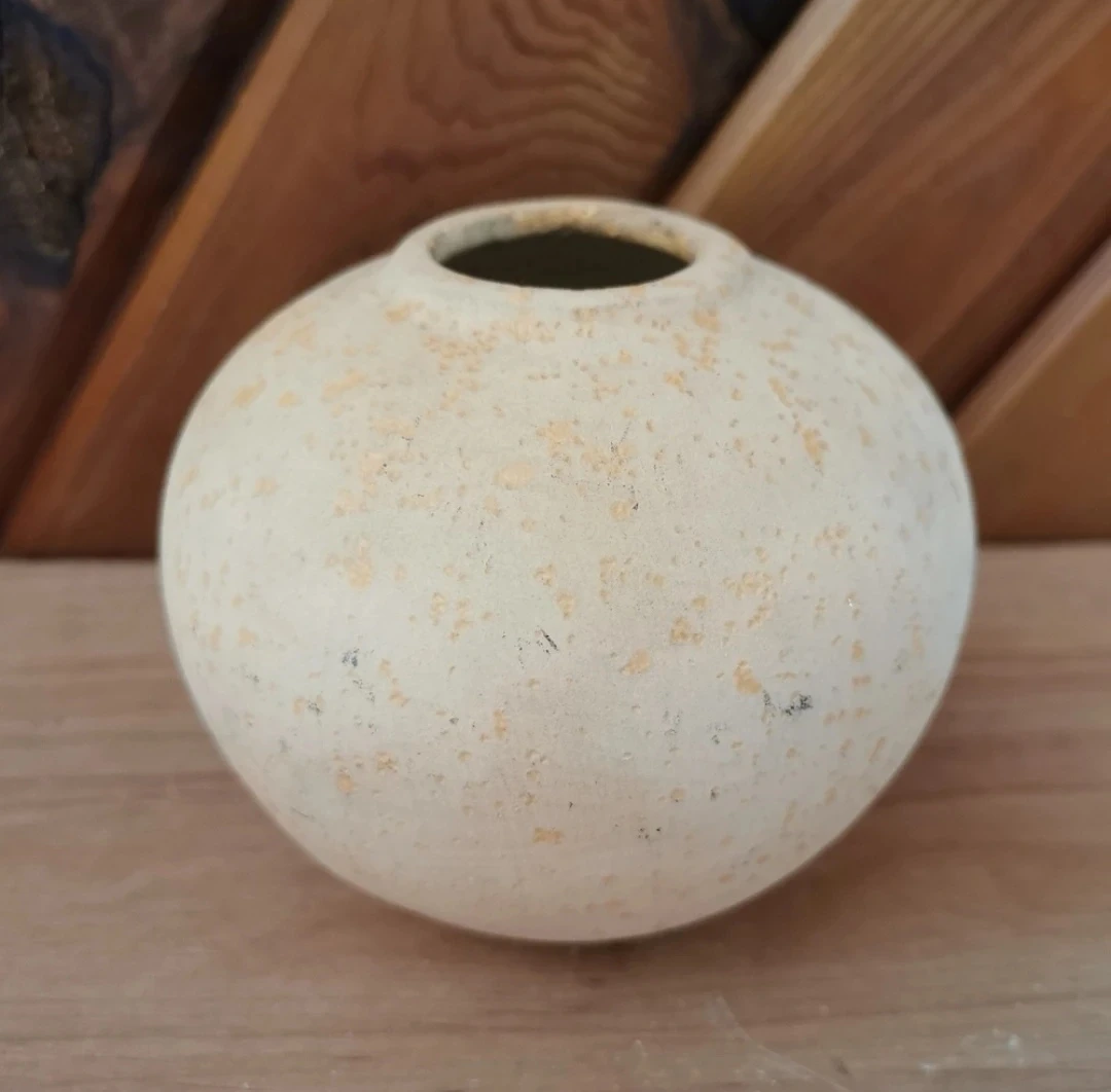 Tribal Pottery Vase - photo 4