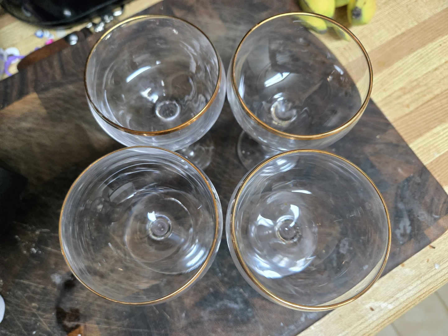 Set of 4 Clear Coupe Glasses with Gold Rim - photo 2