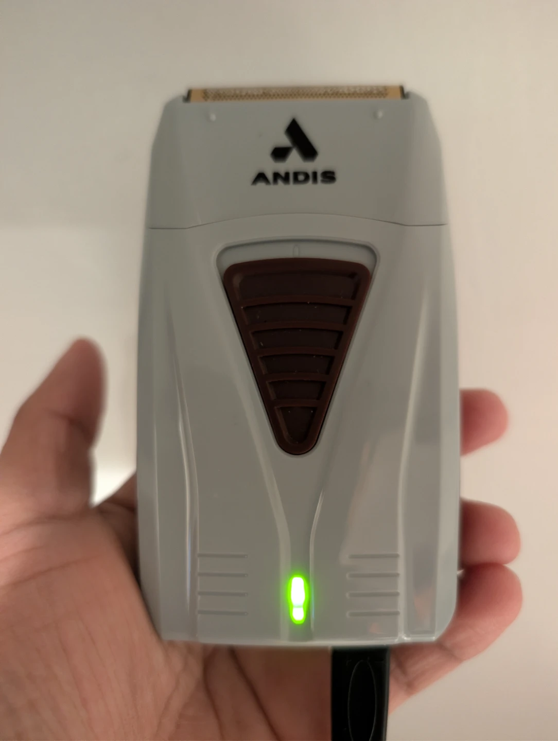 Andis Profoil Lithium Titanium Shaver - photo 3