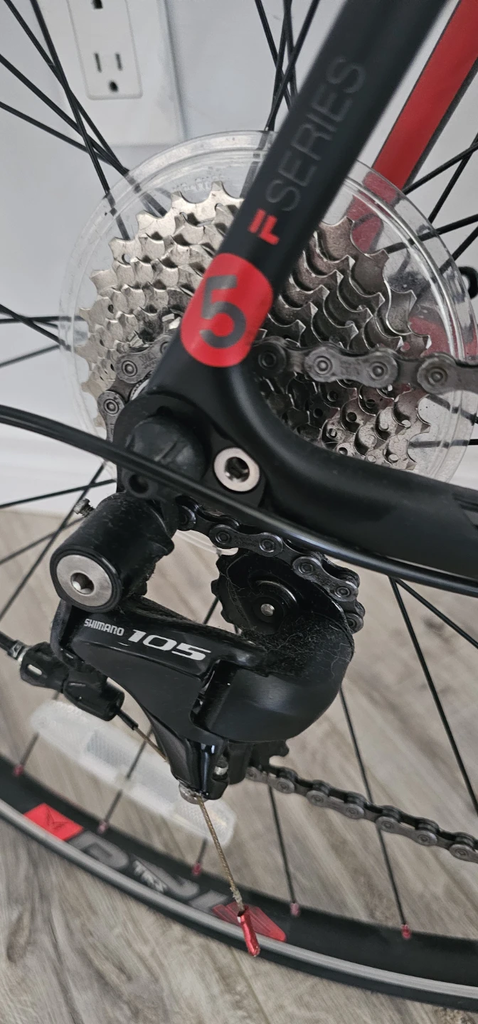 Felt Road Bike with Shimano 105 - photo 2