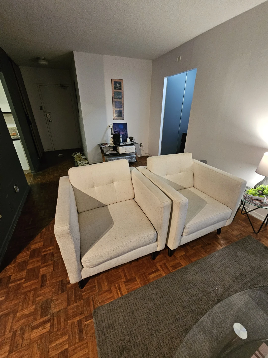 Set of 2 Cream Accent Chairs