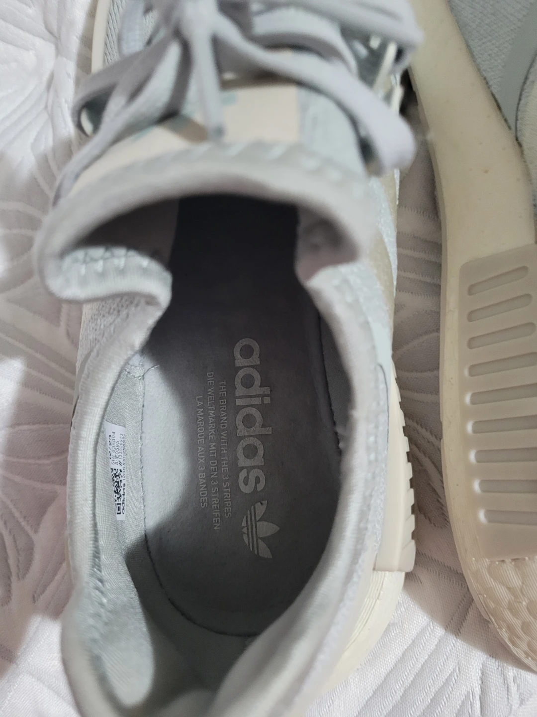 Adidas NMD R1 Wonder Silver Women's IE0595 12/23 SIZE 10 - photo 5