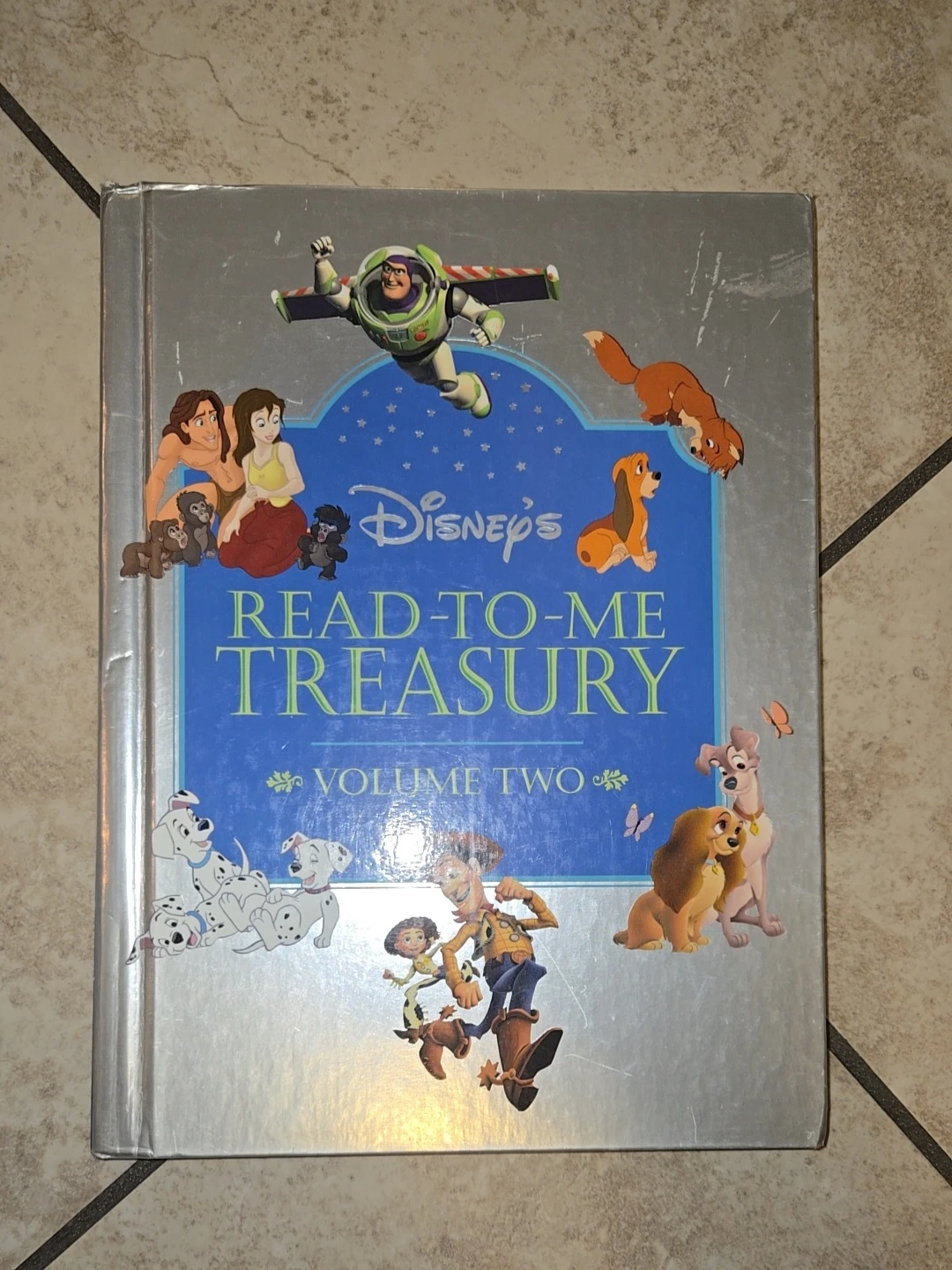 Disney Book- Includes 6 Stories