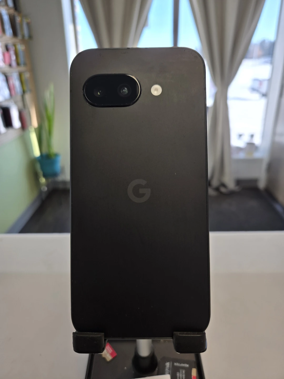 Mint Condition Google Pixel 9a Unlocked - photo 2