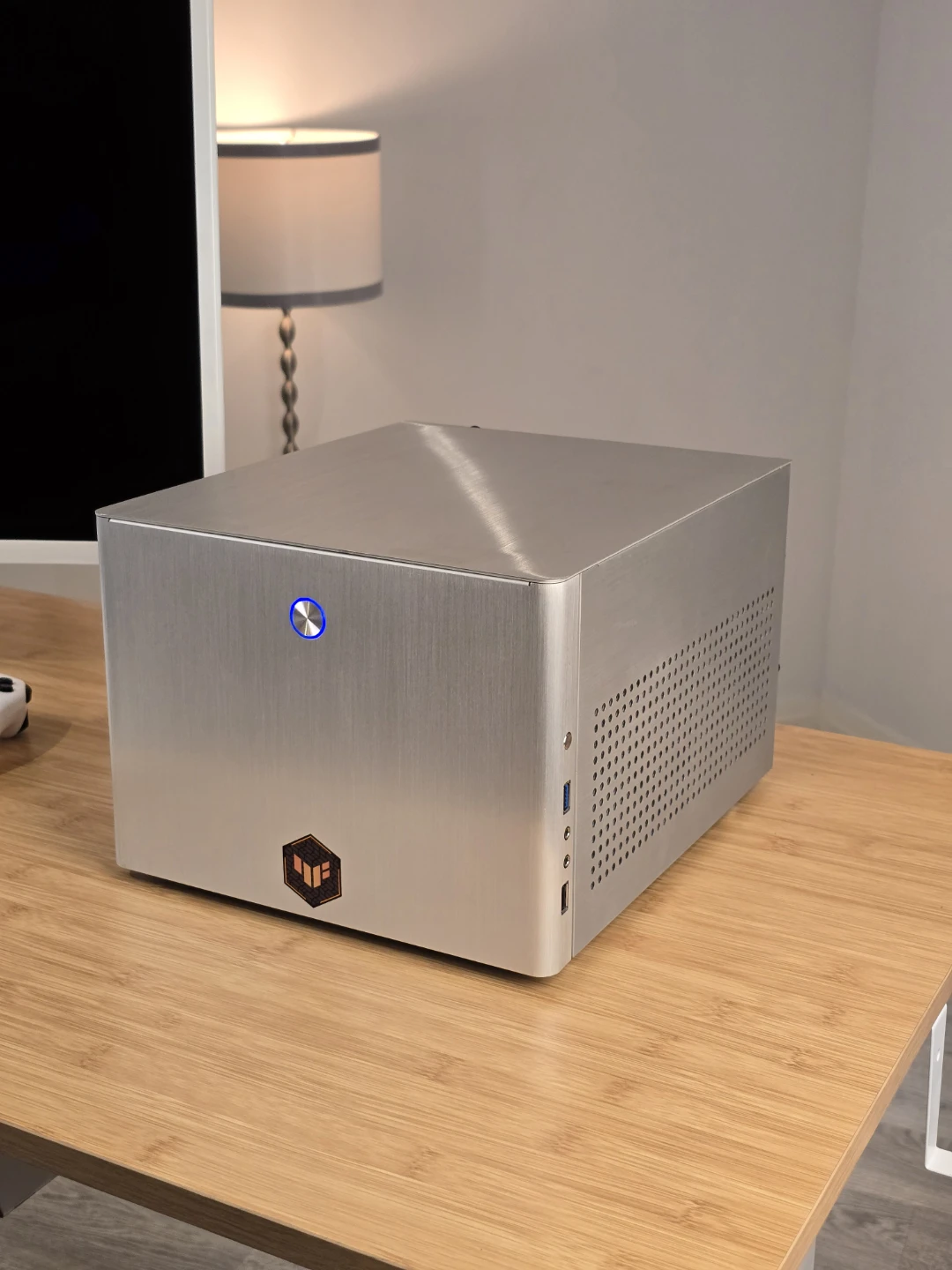 Liquid Cooled Gaming PC - 5600G 16 GB RAM 500 GB SSD - photo 2