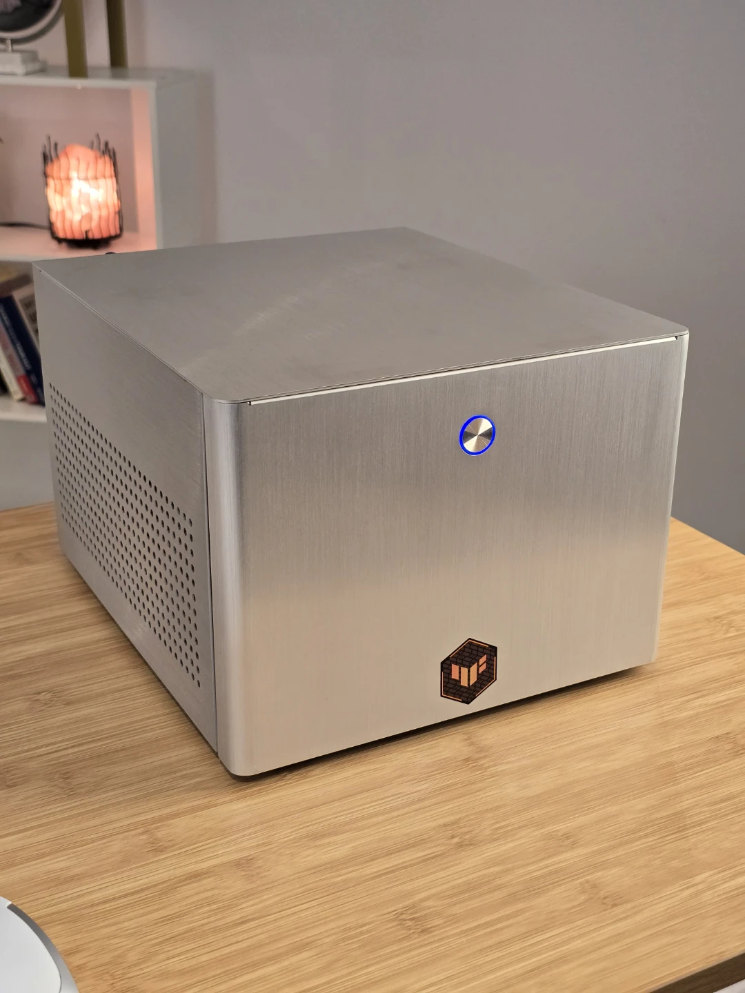 Liquid Cooled Gaming PC - 5600G 16 GB RAM 500 GB SSD - photo 4