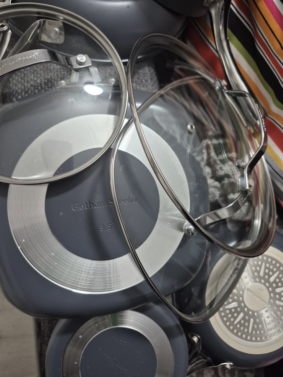 Gotham Steel Pots and Pans Set - photo 3