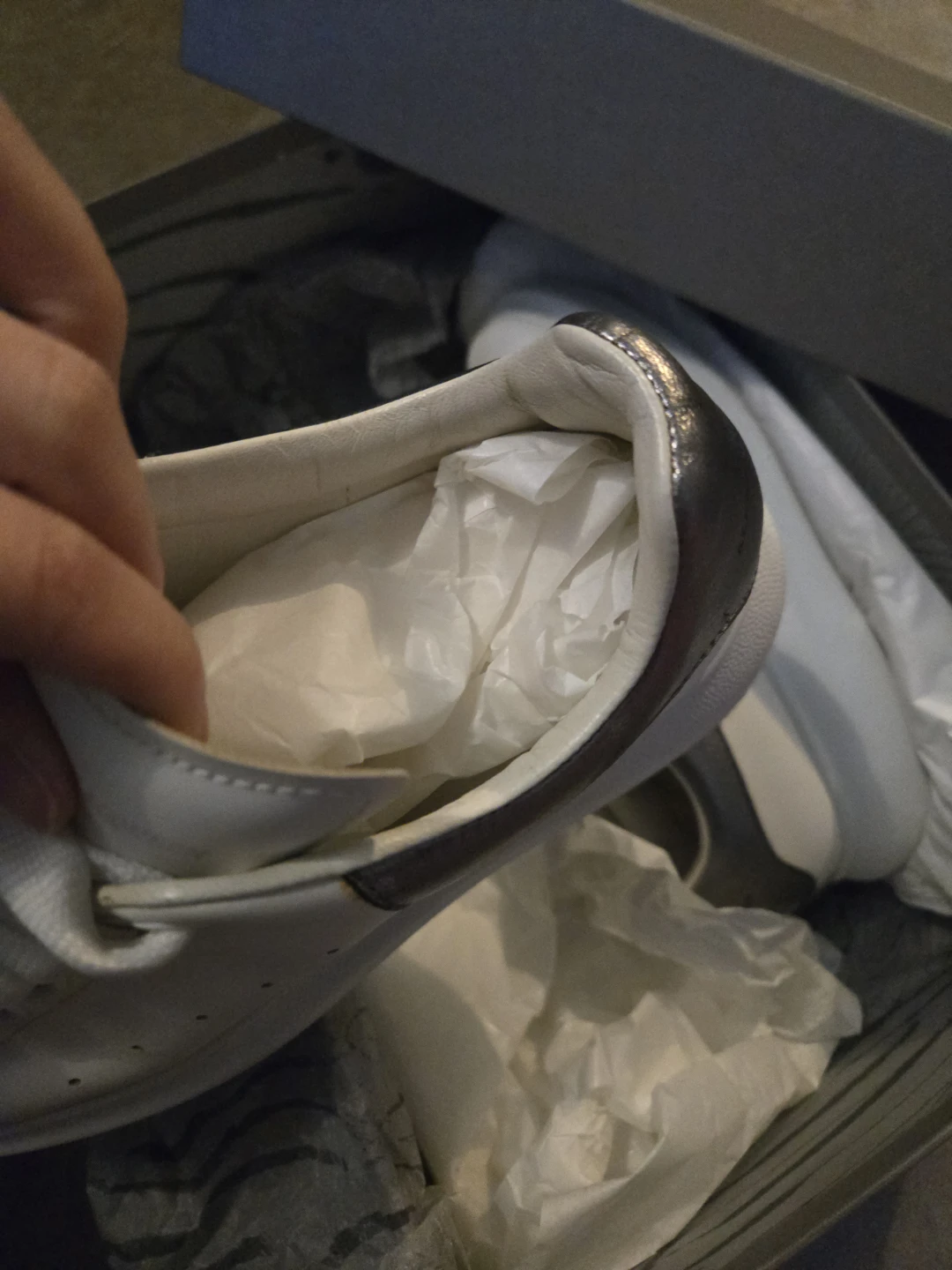 Alexander McQueen White/Black Pearl Sneakers - photo 4