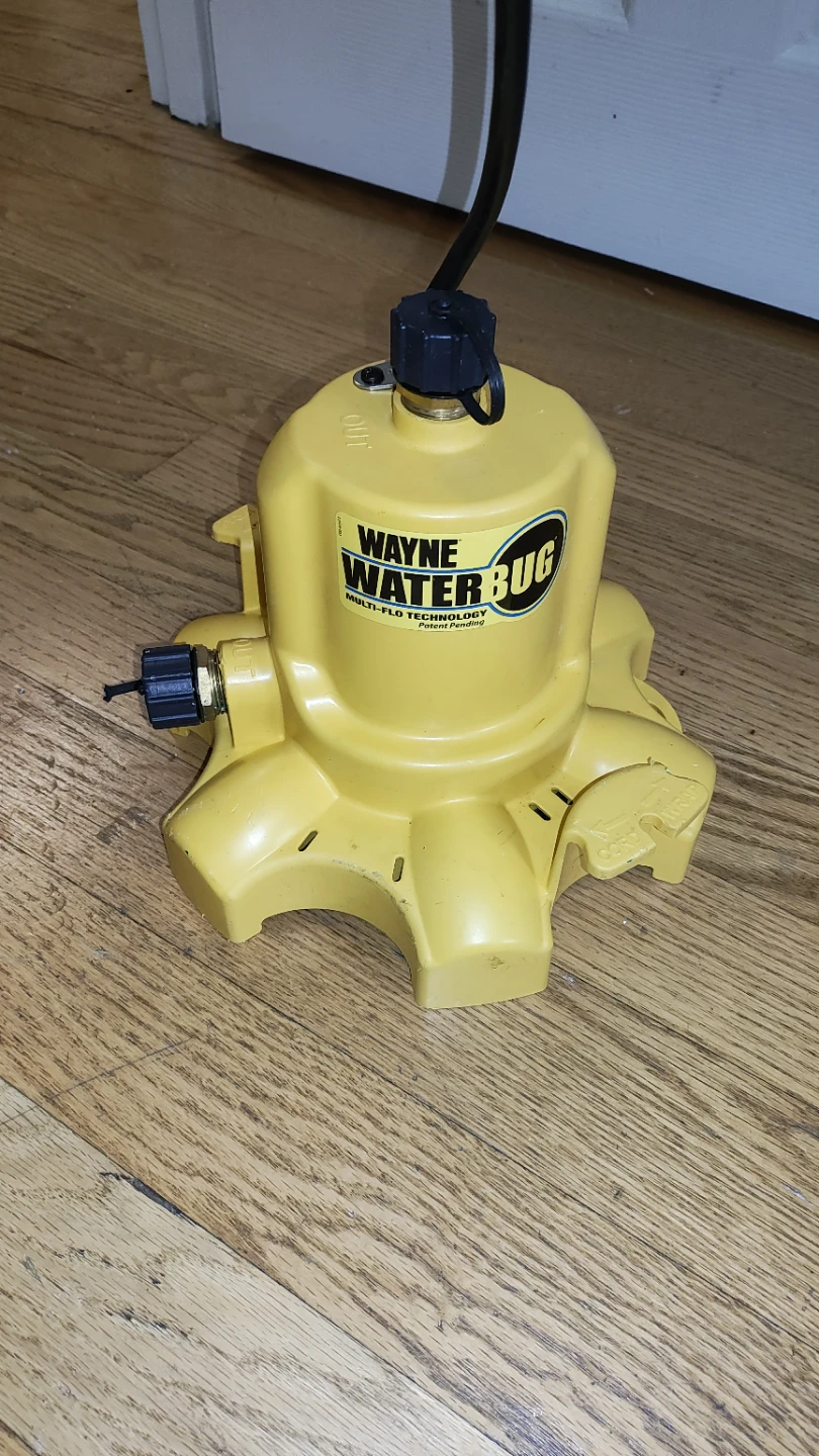 Wayne Water Bug Submersible Sump Pump - photo 2