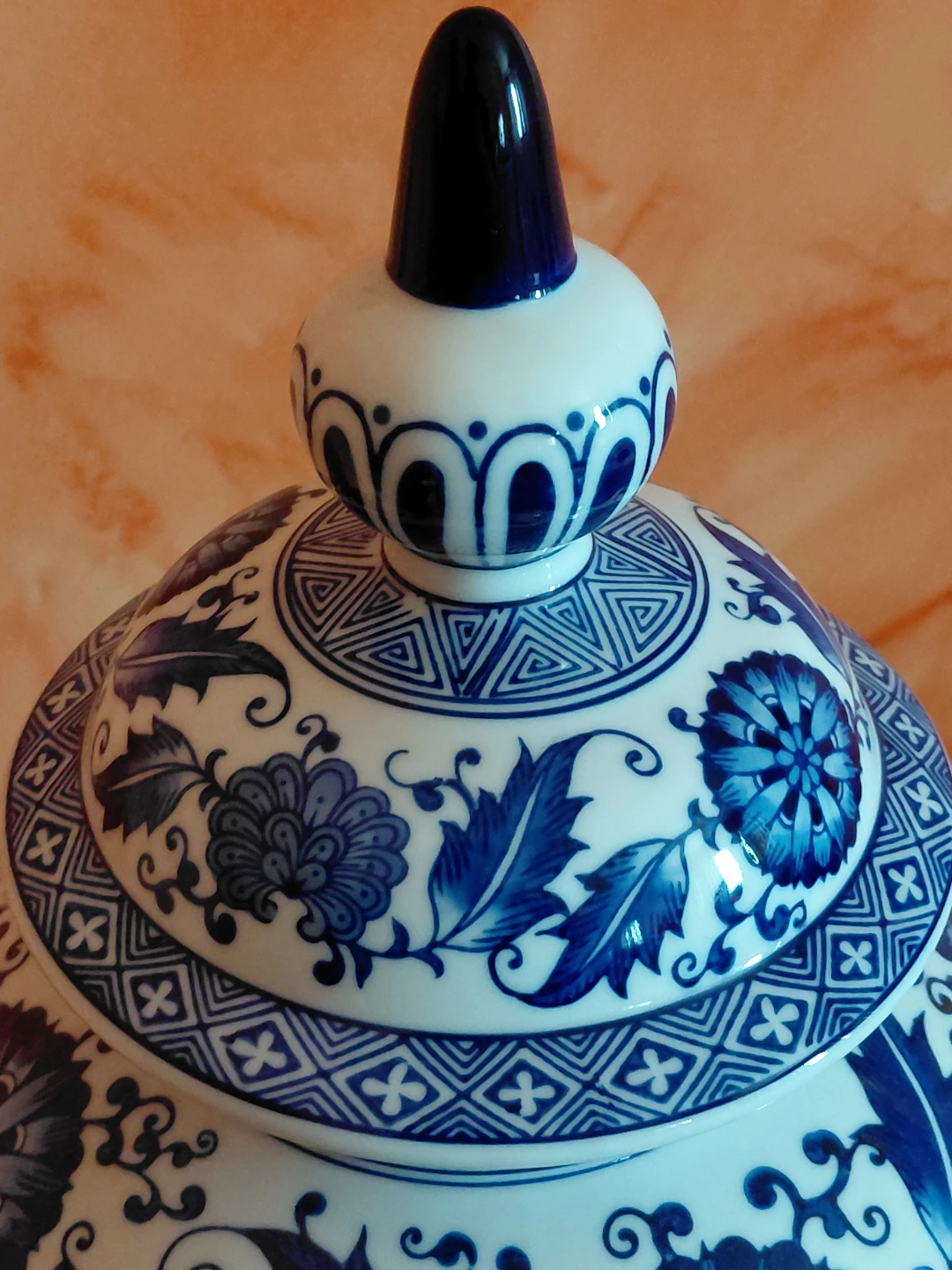 Large Blue and White Porcelain Ginger Jar - photo 3
