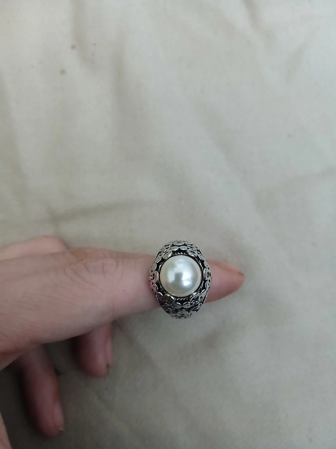925 Silver And Fresh Water Peral Ring