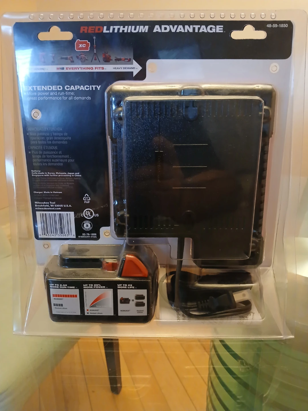 Milwaukee M18 REDLITHIUM XC 5.0 Ah Battery & Charger Kit - photo 4