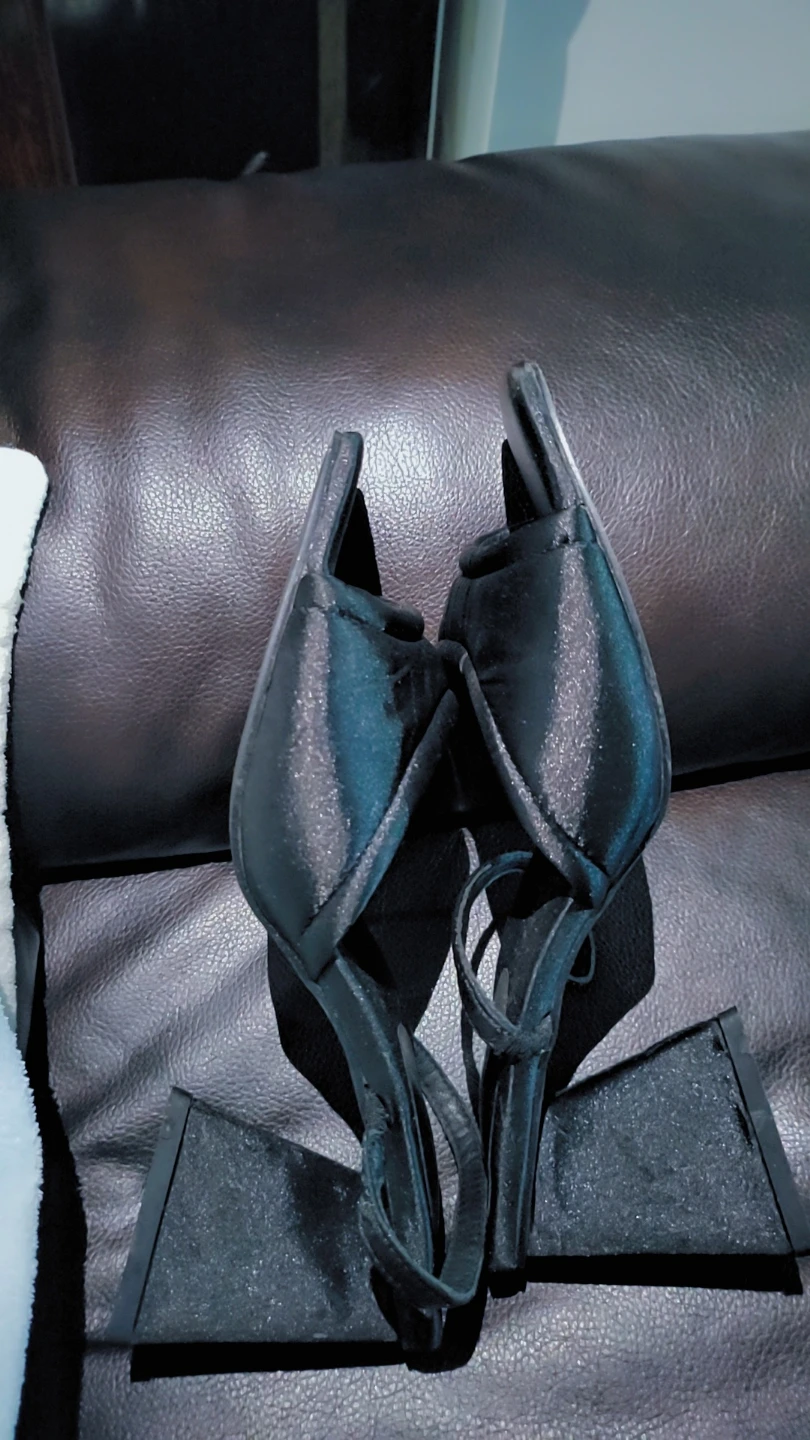 Black Heeled Sandals - photo 3