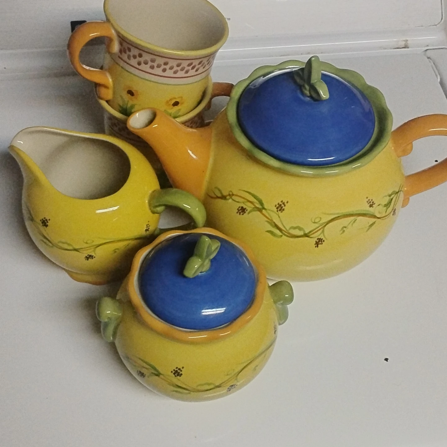Pfaltzgraff "The Secrets of PISTOULET" by Jana Kolpen Tea Set