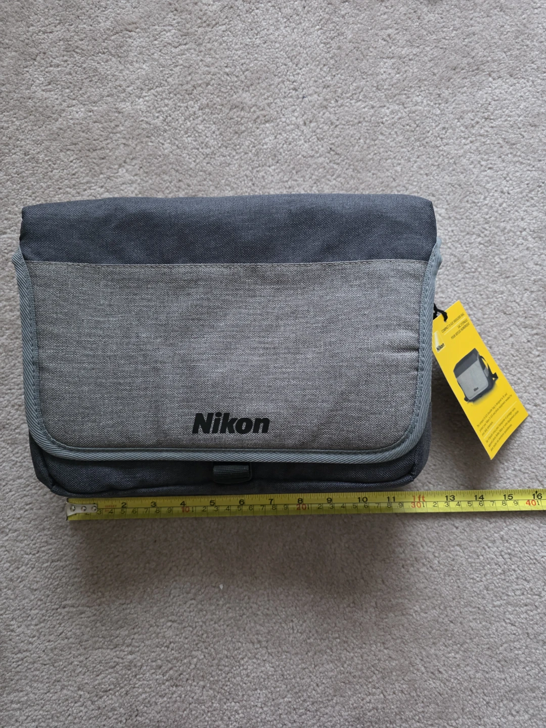 Nikon Compact D-SLR Shoulder Bag VAE29001