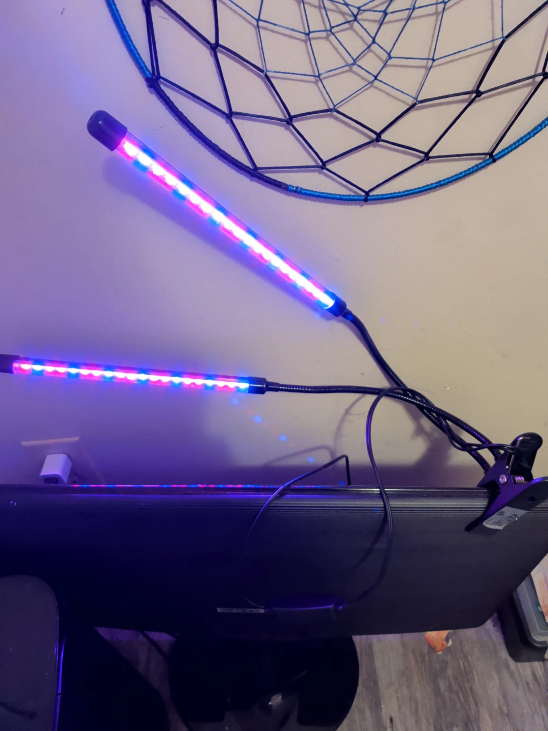 Adjustable LED Grow Light