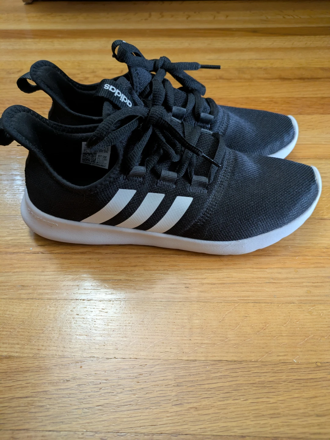 Adidas Women's Cloudfoam Size 7.5 - photo 2