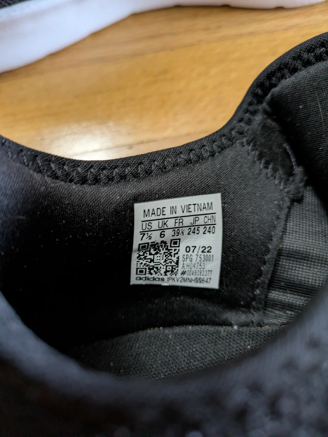 Adidas Women's Cloudfoam Size 7.5 - photo 3