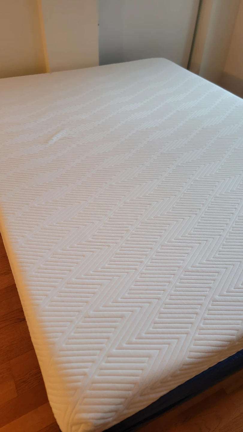 Clean MOLBLLY Queen Mattress - photo 2