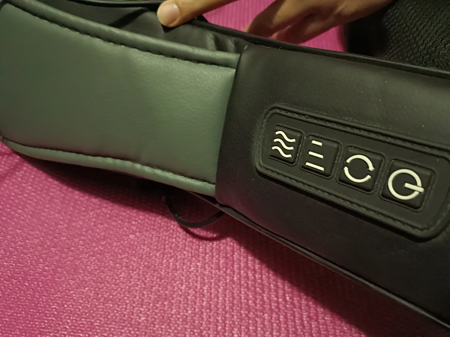 Naipo Neck & Shoulder Massager- Cleanout Sale - photo 2