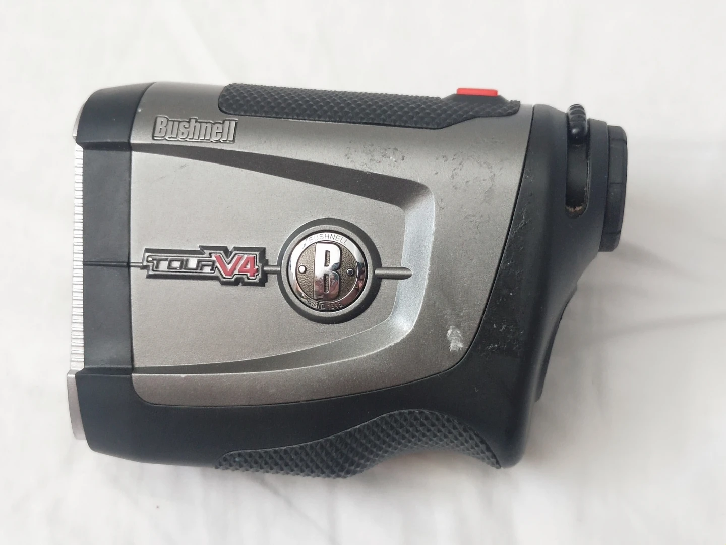 Bushnell GOLF V4 Laser Rangefinder