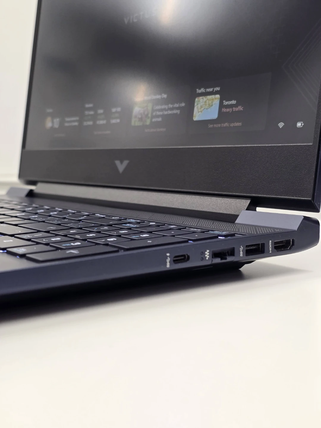HP VICTUS 15 - photo 2