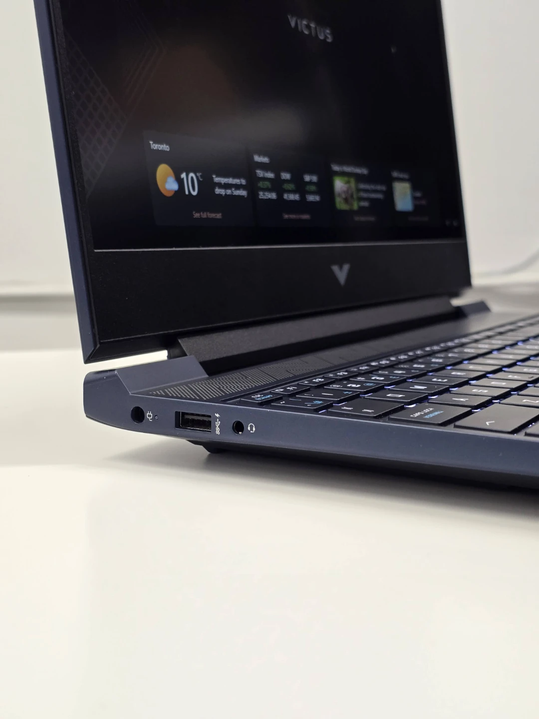 HP VICTUS 15 - photo 3